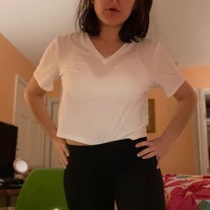 ☁️V Neck Cropped Tee☁️
